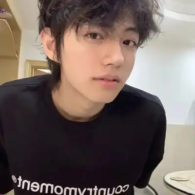 杨芷晴